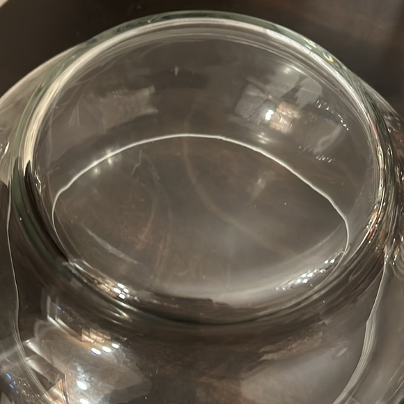 Beautiful crystal serving bowl- perfect condition. - Picture 6 of 8